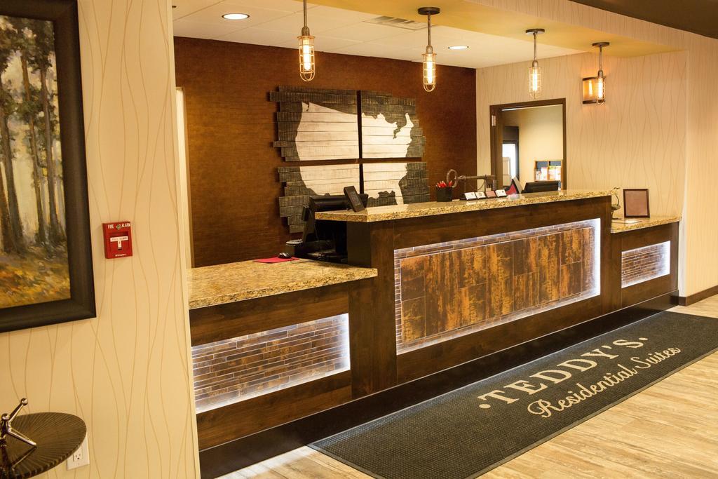 Teddy'S Residential Suites Watford City Extérieur photo