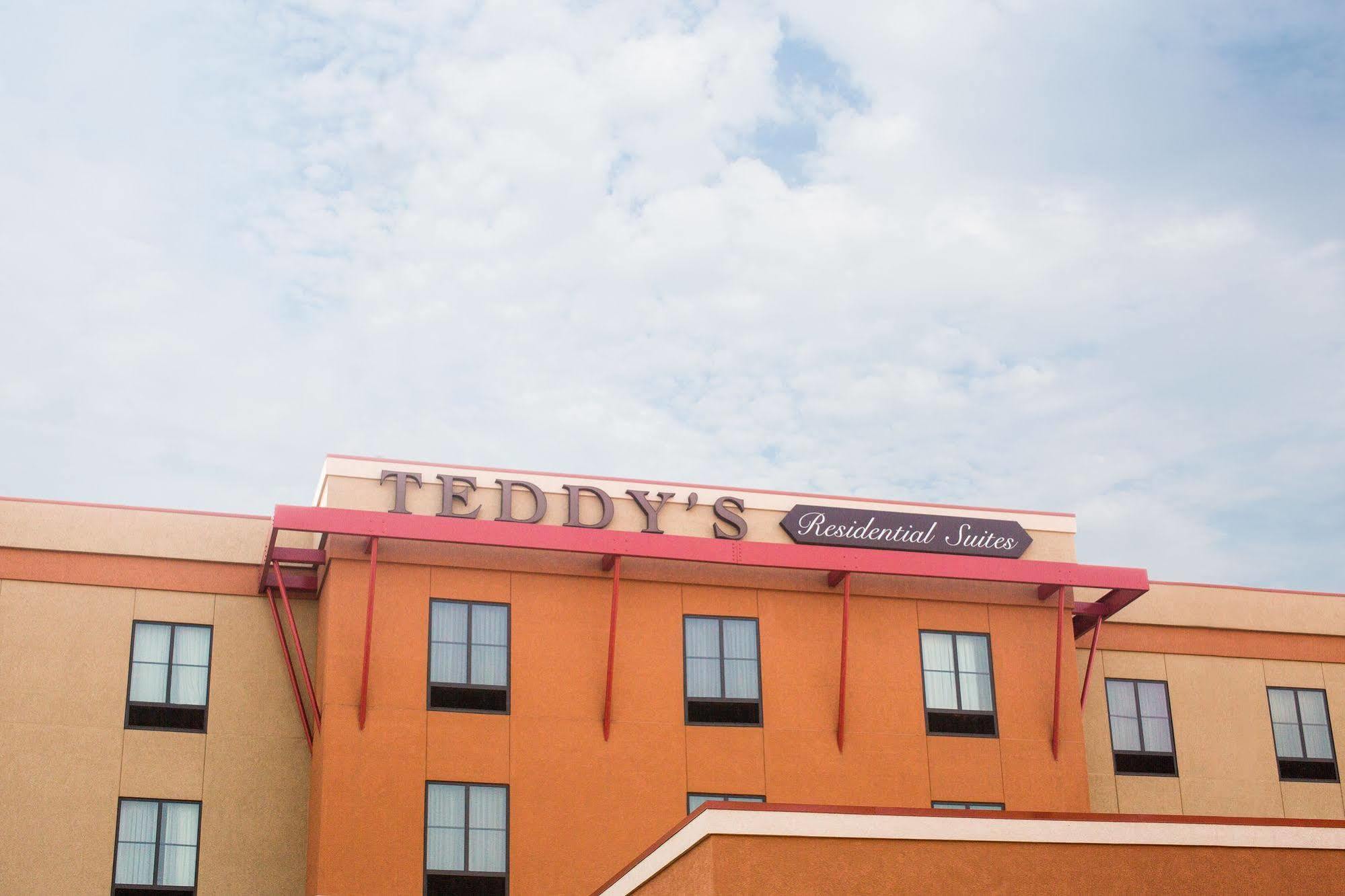 Teddy'S Residential Suites Watford City Extérieur photo